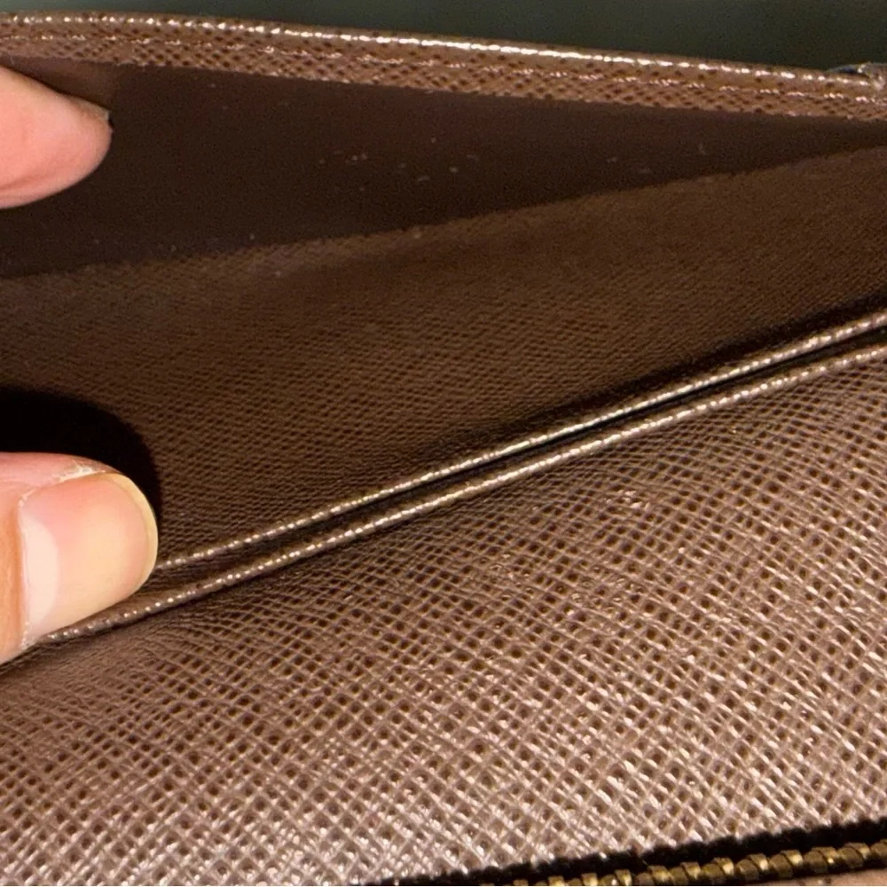 Louis Vuitton BRAZZA WALLET in Damier Ebene